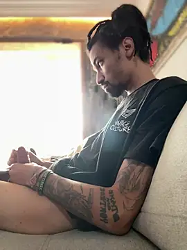 Snapshot of hotcamboy420 chatting on March 17, 2025, 2:56 pm hotcamboy420 online show from March 17, 2025, 2:56 pm