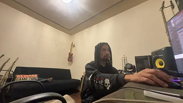 Snapshot of hotcamboy420 chatting on October 24, 2025, 5:26 am hotcamboy420 online show from October 24, 2025, 5:26 am