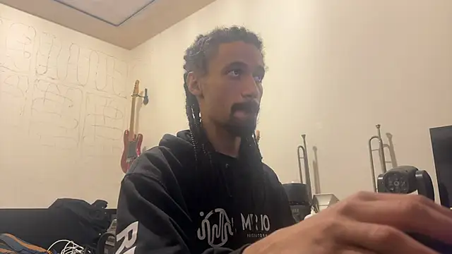 Snapshot of hotcamboy420 chatting on November 2, 2025, 5:43 am hotcamboy420 online show from November 2, 2025, 5:43 am