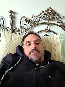 Snapshot of italovene chatting on October 27, 2025, 7:45 am italovene online show from October 27, 2025, 7:45 am