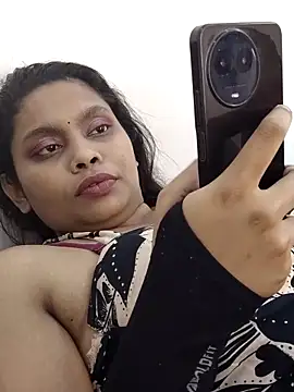 Snapshot of Sexy_DarloSiya chatting on April 2, 2026, 8:17 pm Sexy DarloSiya online show from April 2, 2026, 8:17 pm