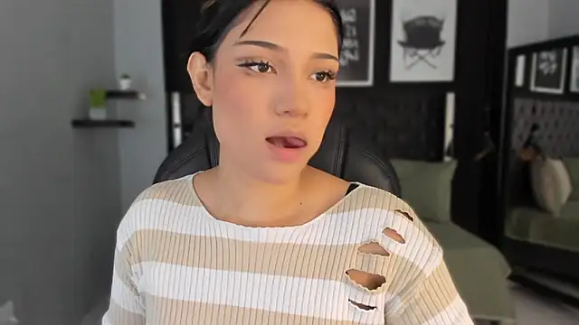 renee shelby  online show from February 25, 2026, 7:45 pm