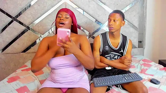 EvaxEmma online show from February 8, 2025, 1:11 pm