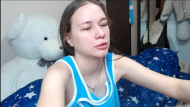 leila bambi  online show from January 30, 2025, 1:22 am