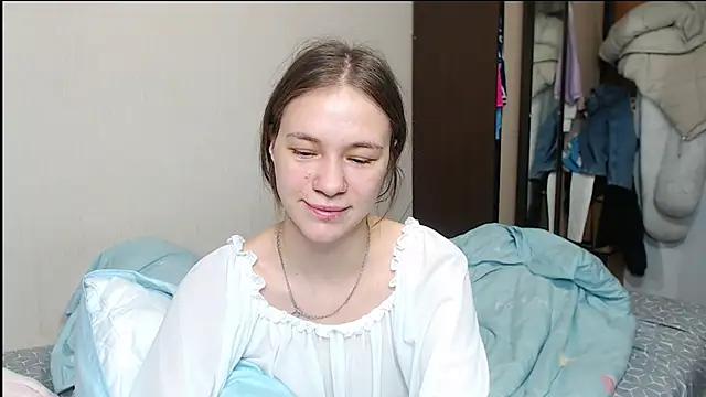 leila bambi  online show from February 11, 2025, 6:22 pm