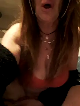 gildamilf online show from March 21, 2026, 8:01 pm