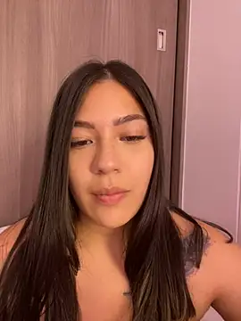 Latina vanessa online show from February 2, 2025, 1:02 am