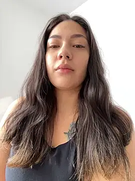 Latina vanessa online show from March 22, 2025, 6:25 pm