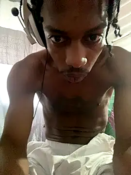 Larry-n-clouds online show from December 16, 2025, 1:05 pm