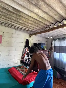 Larry-n-clouds online show from April 1, 2026, 2:14 pm