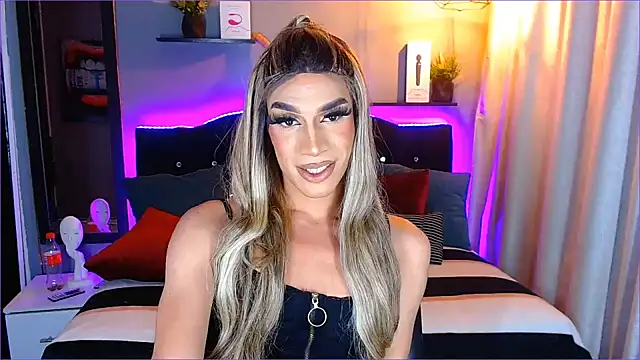 camila hootie online show from January 23, 2025, 8:25 am