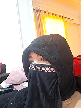 Snapshot of Rozittaa chatting on February 1, 2026, 7:18 am Rozittaa online show from February 1, 2026, 7:18 am