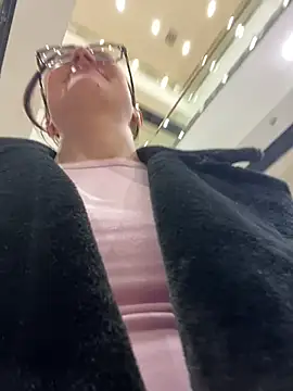 RinaCat online show from March 17, 2025, 8:40 am