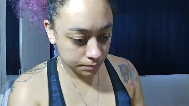 Snapshot of Cata_Blue__ chatting on February 15, 2025, 2:33 pm Cata Blue online show from February 15, 2025, 2:33 pm