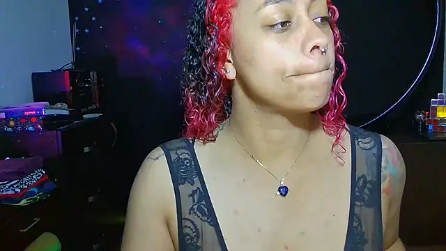 Snapshot of Cata_Blue__ chatting on January 6, 2026, 1:37 pm Cata Blue online show from January 6, 2026, 1:37 pm