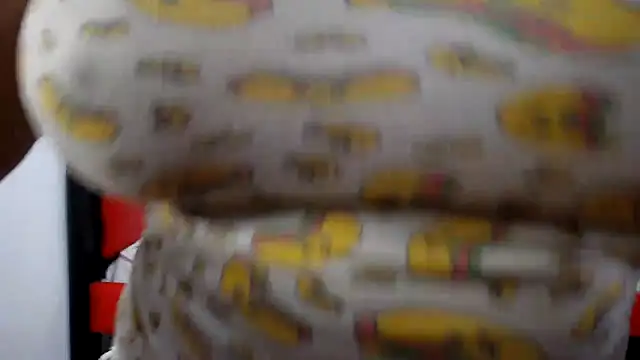 Sweettei online show from October 18, 2025, 11:11 am