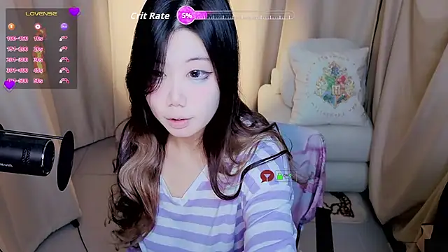 Snapshot of CryKuro_ chatting on September 8, 2025, 3:00 pm CryKuro online show from September 8, 2025, 3:00 pm