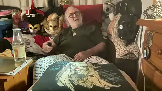 Snapshot of EroticVenetian chatting on February 25, 2026, 11:14 pm EroticVenetian online show from February 25, 2026, 11:14 pm