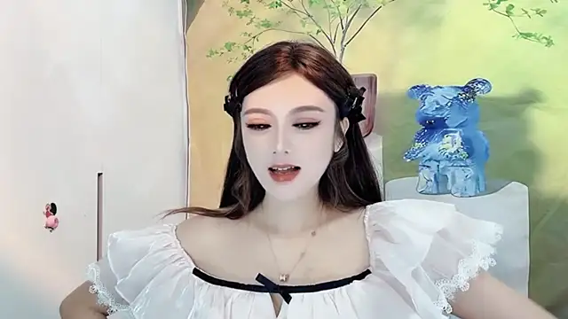 Snapshot of VIWVI chatting on March 12, 2025, 2:30 am VIWVI online show from March 12, 2025, 2:30 am