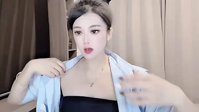 Snapshot of VIWVI chatting on September 15, 2025, 5:07 am VIWVI online show from September 15, 2025, 5:07 am