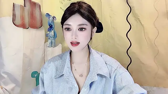 Snapshot of VIWVI chatting on October 14, 2025, 4:35 am VIWVI online show from October 14, 2025, 4:35 am