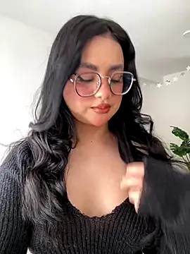 Snapshot of montmariana chatting on September 12, 2025, 5:35 pm montmariana online show from September 12, 2025, 5:35 pm