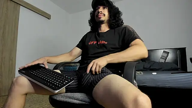 TristanWoods online show from April 8, 2026, 9:31 am