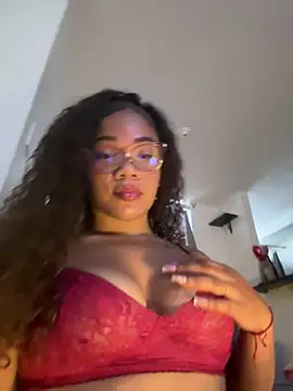 ashley Tompson1 online show from March 30, 2026, 12:06 pm