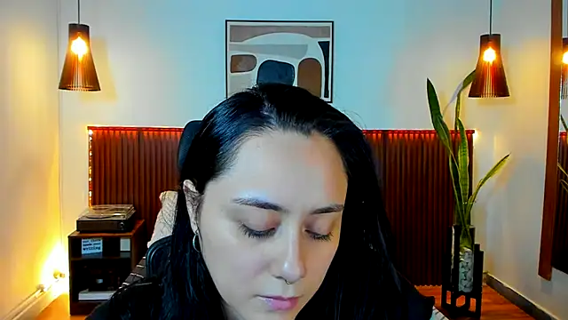 KatherineBond online show from November 27, 2025, 6:21 pm