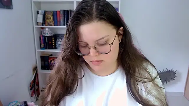 Snapshot of Gabiwaifu chatting on February 1, 2026, 4:05 pm Gabiwaifu online show from February 1, 2026, 4:05 pm