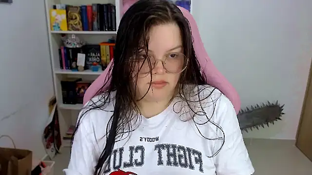 Snapshot of Gabiwaifu chatting on February 7, 2026, 4:22 pm Gabiwaifu online show from February 7, 2026, 4:22 pm