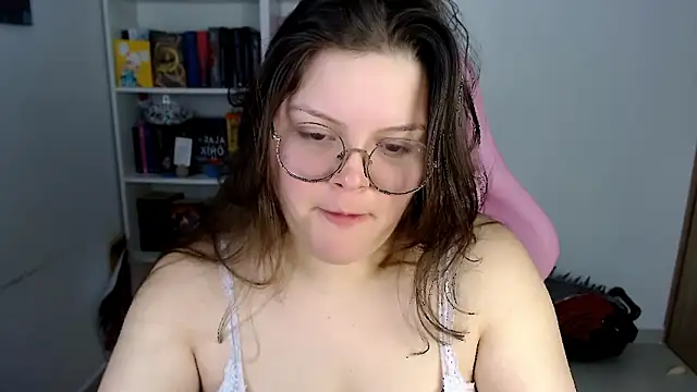 Snapshot of Gabiwaifu chatting on February 13, 2026, 7:21 pm Gabiwaifu online show from February 13, 2026, 7:21 pm