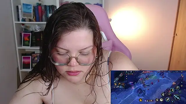 Gabiwaifu online show from May 3, 2026, 7:53 pm