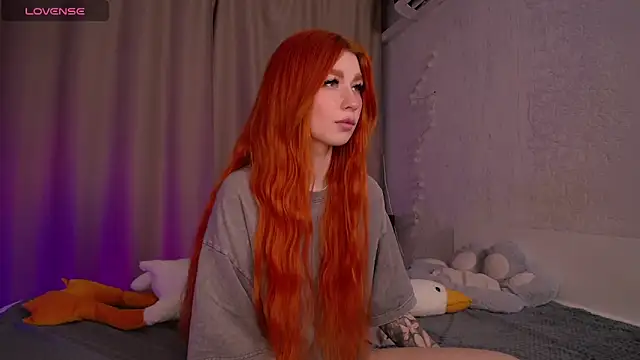 Snapshot of Evaa_Moonn_ chatting on December 13, 2024, 2:05 pm Evaa Moonn online show from December 13, 2024, 2:05 pm