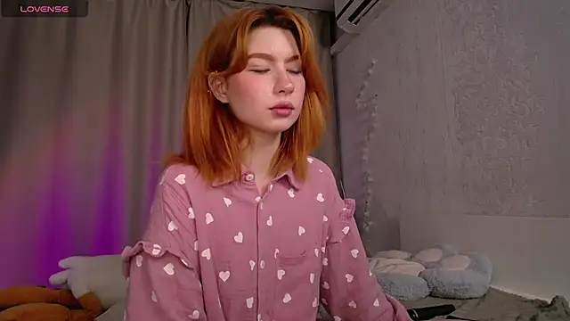 Snapshot of Evaa_Moonn_ chatting on September 14, 2025, 11:26 pm Evaa Moonn online show from September 14, 2025, 11:26 pm