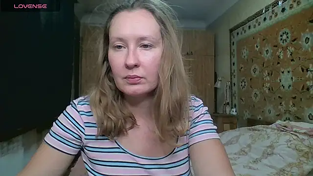 AnnaXLovers online show from September 11, 2025, 4:51 pm