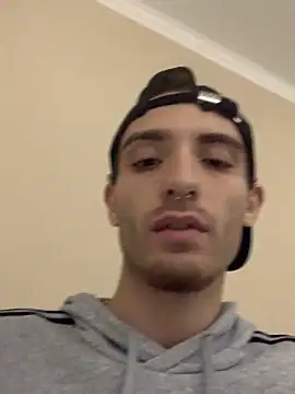 LaMaterialista online show from October 21, 2025, 11:05 pm