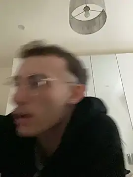 LaMaterialista online show from April 8, 2026, 12:05 pm