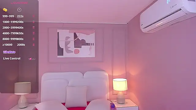 Snapshot of Danee_19_ chatting on January 10, 2026, 2:08 pm Danee 19 online show from January 10, 2026, 2:08 pm