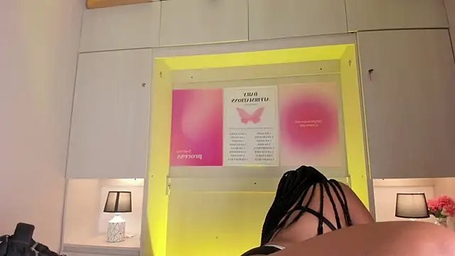 Snapshot of tamaraa_smiith chatting on March 3, 2026, 7:42 pm tamaraa smiith online show from March 3, 2026, 7:42 pm