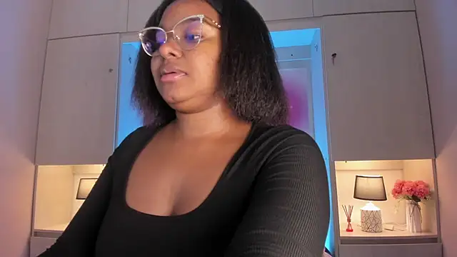 Snapshot of tamaraa_smiith chatting on May 16, 2026, 8:07 pm tamaraa smiith online show from May 16, 2026, 8:07 pm