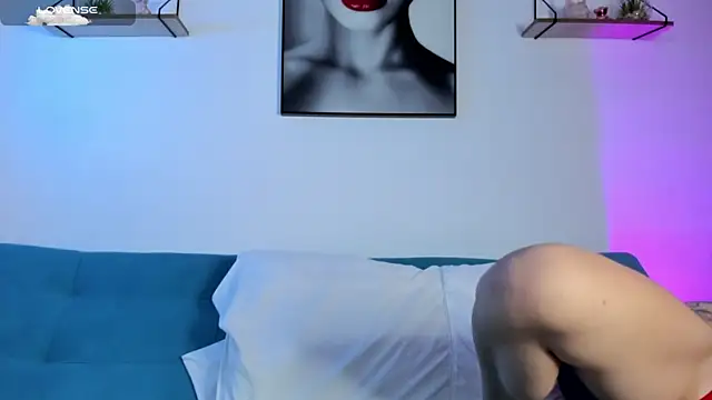 Manuela monroe online show from February 4, 2025, 8:59 pm