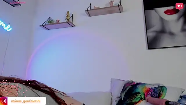 Manuela monroe online show from October 29, 2025, 2:36 am