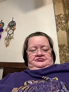Bayou Woman68 online show from May 11, 2026, 4:59 pm
