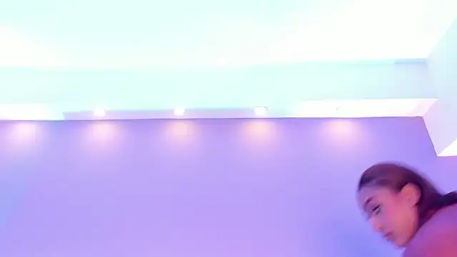 Snapshot of Adelehottman chatting on March 29, 2026, 4:07 pm Adelehottman online show from March 29, 2026, 4:07 pm