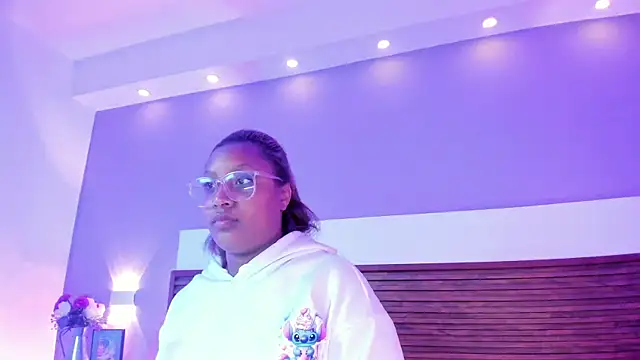 Snapshot of Adelehottman chatting on April 8, 2026, 12:05 pm Adelehottman online show from April 8, 2026, 12:05 pm