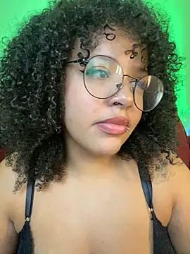 Snapshot of 99_Lilith chatting on April 18, 2026, 12:25 am 99 Lilith online show from April 18, 2026, 12:25 am