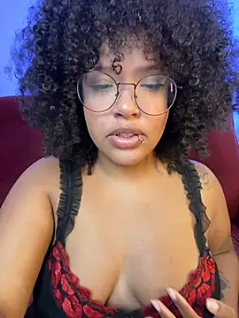 Snapshot of 99_Lilith chatting on April 19, 2026, 12:43 am 99 Lilith online show from April 19, 2026, 12:43 am