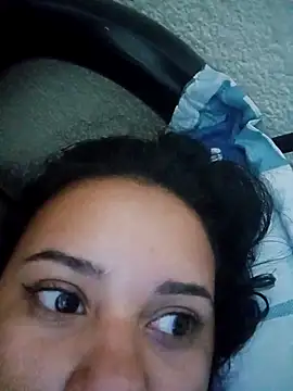  Miaaleon online show from February 28, 2025, 10:09 am