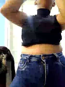  Miaaleon online show from March 10, 2025, 1:10 pm